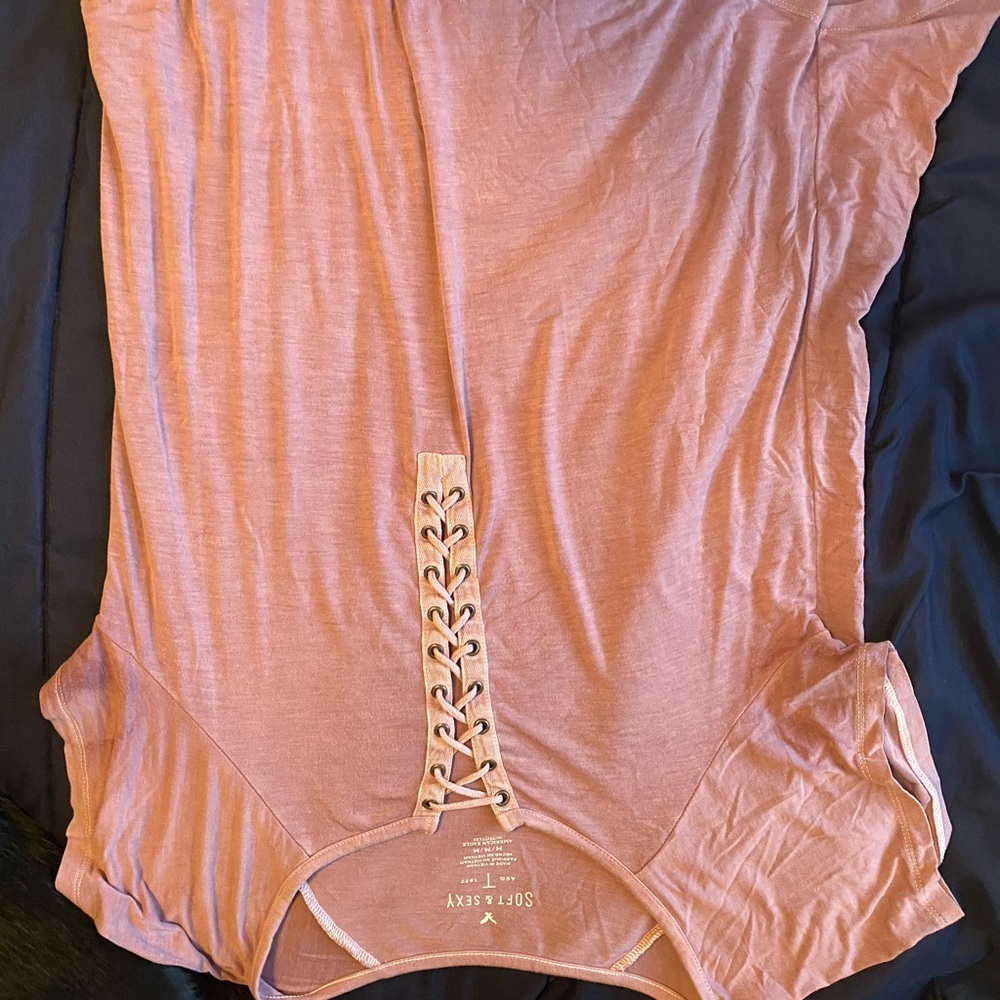 American Eagle shirt